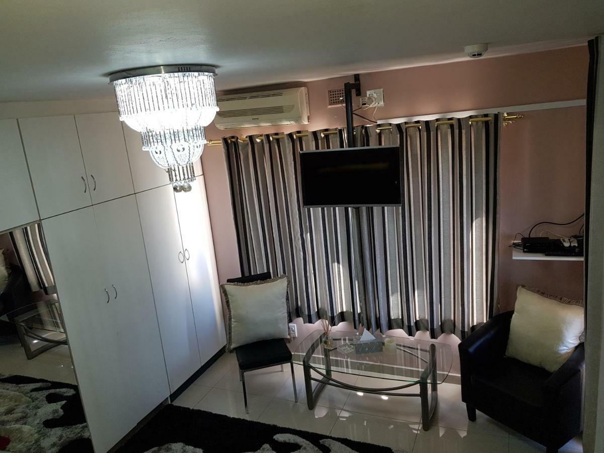Rjs Guesthouse Durban Exterior photo